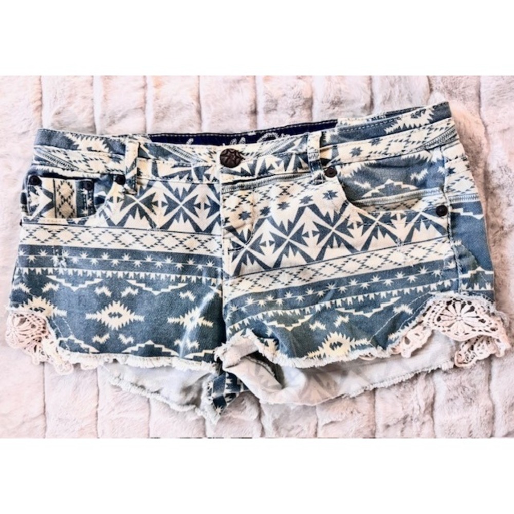 Vanilla Star Women Tribal Print Denim Shorts Blue White Crochet Lace Trim 11